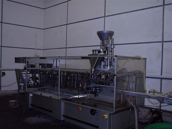 Horizontální balicí stroj ENFLEX F-19 